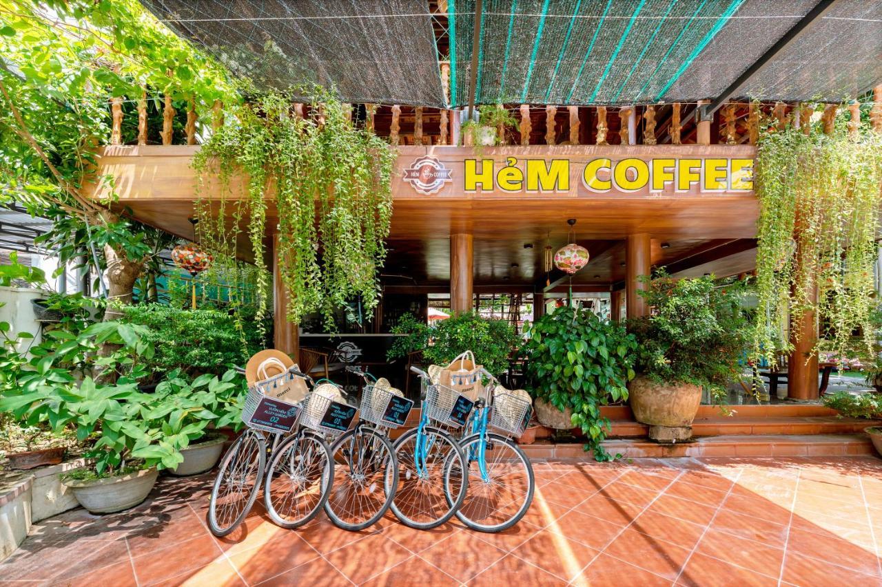 Alley Garden Homestay Хойан Экстерьер фото