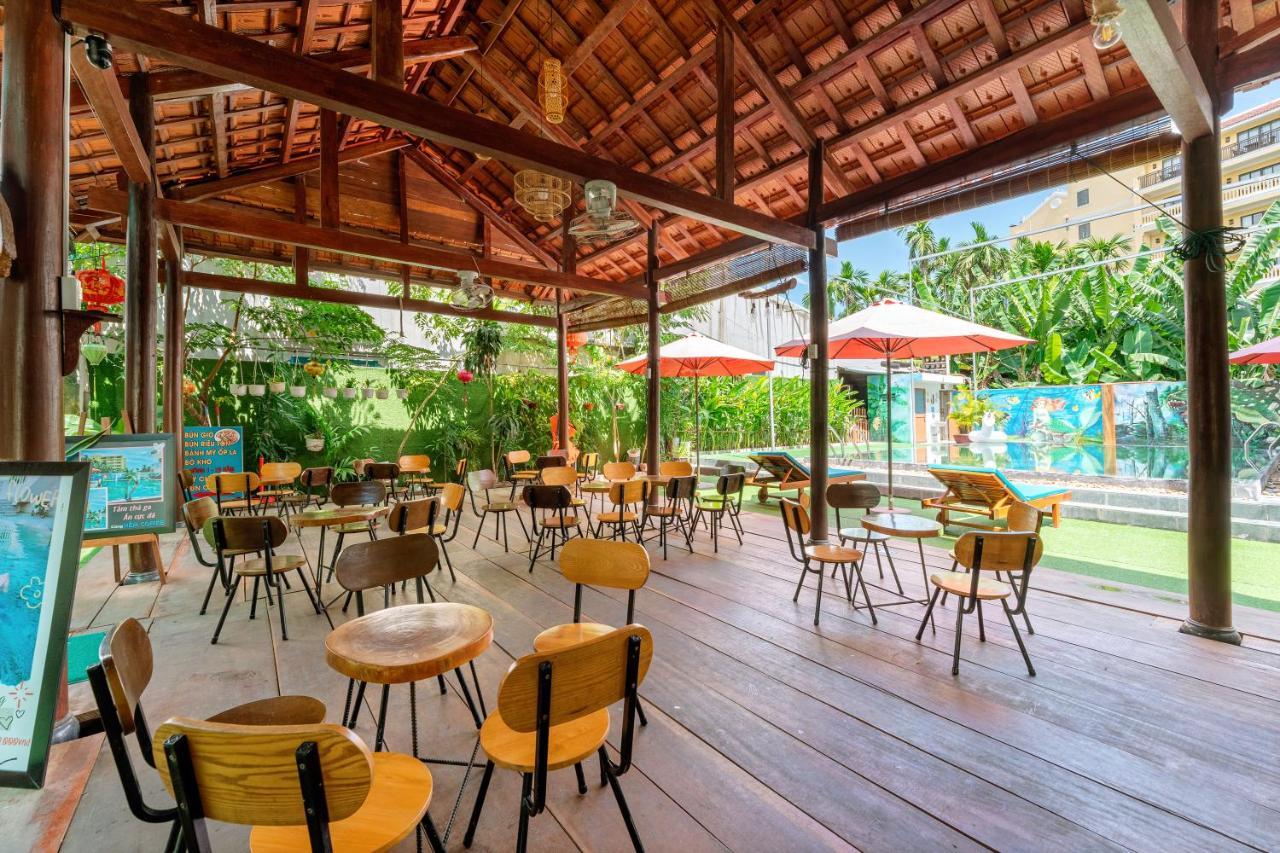 Alley Garden Homestay Хойан Экстерьер фото